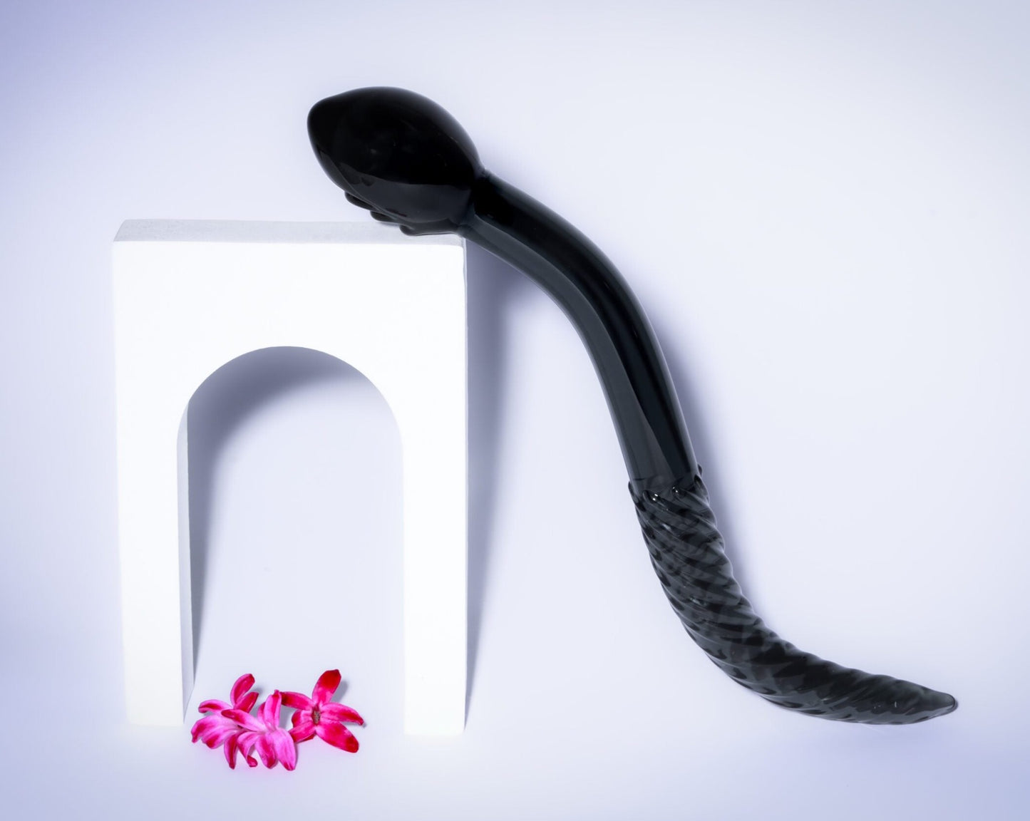 Midnight-Black-Cervix-Serpent-Glasdildo