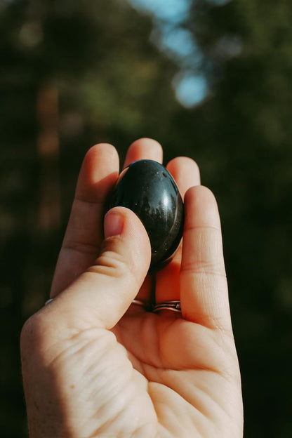 Nephrite Jade Æg - GIA certificeret